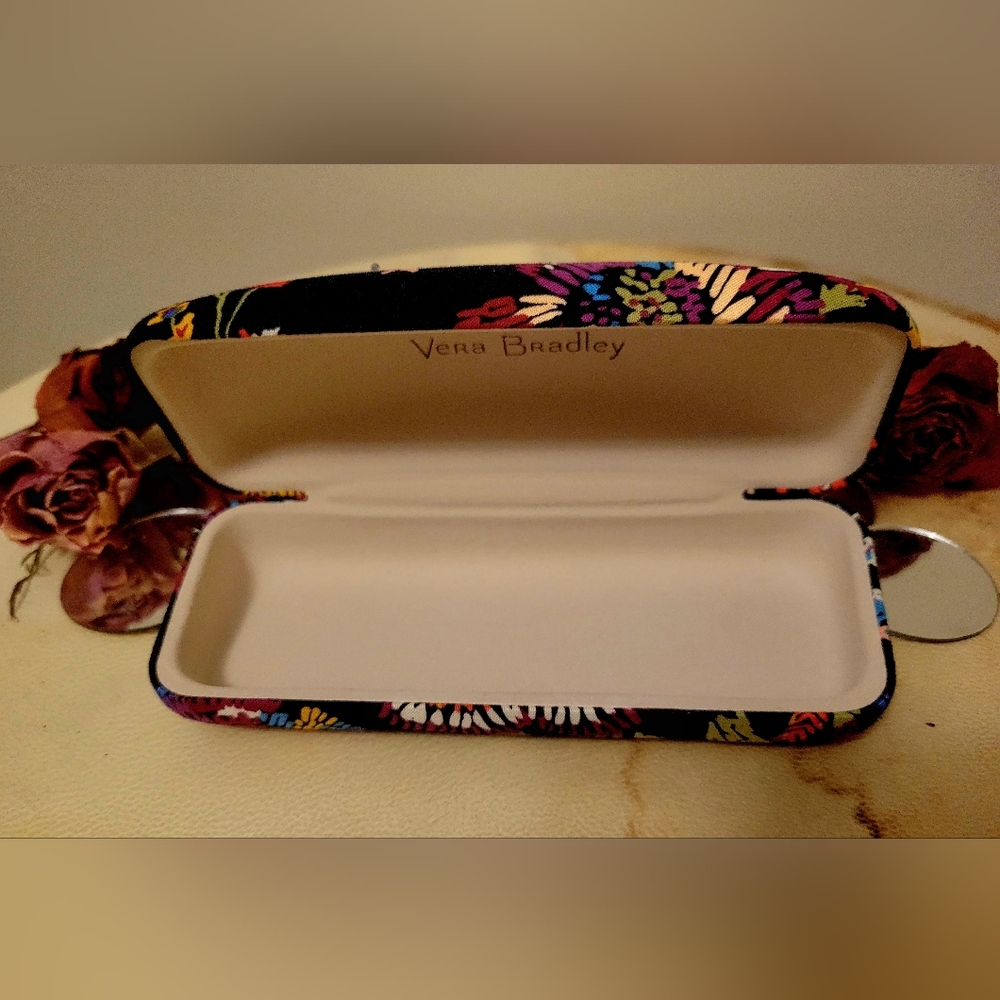 Vera Bradley Floral Hard Shell Eyeglasses/Sunglass CLAMSHELL Case - Picture 3 of 7